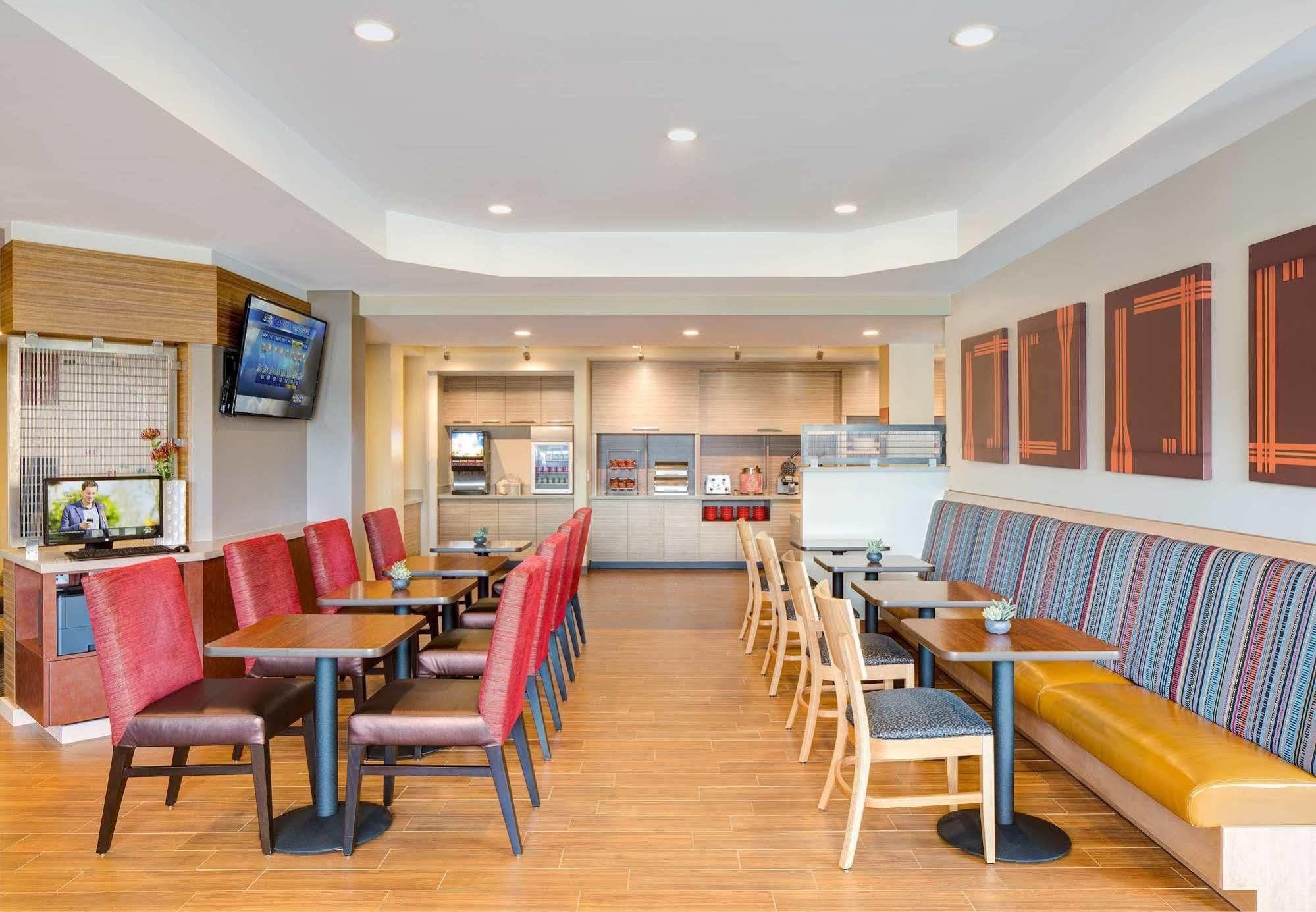 Towneplace Suites By Marriott Charleston Airport/Convention Center Север Чарлстон Экстерьер фото